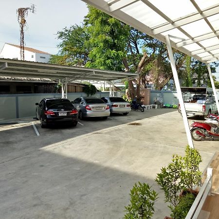 Dowrung Place ペッチャブリー エクステリア 写真